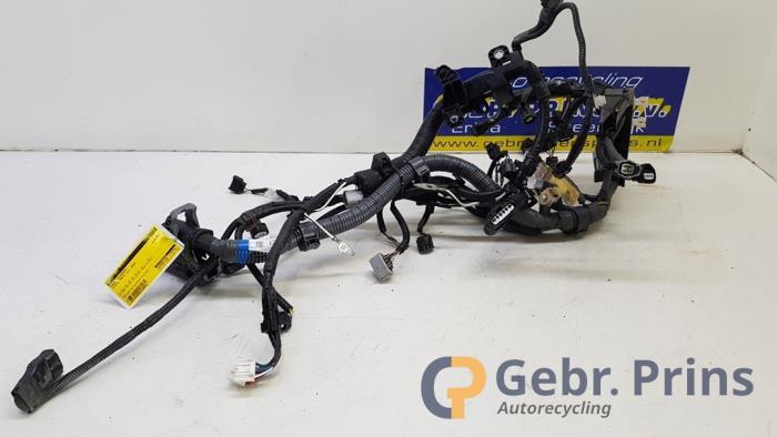 Kabel (diversen) van een Toyota Yaris III (P13) 1.5 16V Hybrid 2018