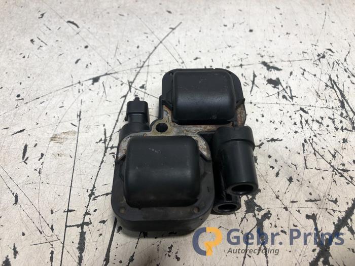 Bobine van een Mercedes-Benz CLK (C209) 3.2 320 V6 18V 2002