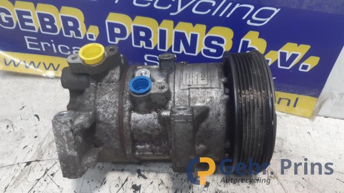 Gebruikte Aircopomp Toyota Corolla Verso (R10/11) 2.2 D-4D 16V Cat Clean Power Prijs € 60,00 Margeregeling aangeboden door Autorec. Gebr. Prins b.v.