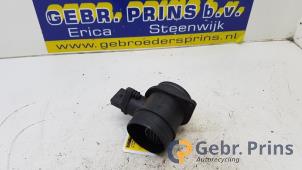 Gebruikte Luchtmassameter Volkswagen Golf V Variant (1K5) 1.9 TDI Prijs € 25,00 Margeregeling aangeboden door Autorec. Gebr. Prins b.v.