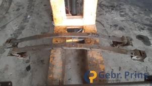 Gebruikte Bladveer achter Renault Master II (ED/HD/UD) 2.5 dCi 16V 100 Prijs € 100,00 Margeregeling aangeboden door Autorec. Gebr. Prins b.v.