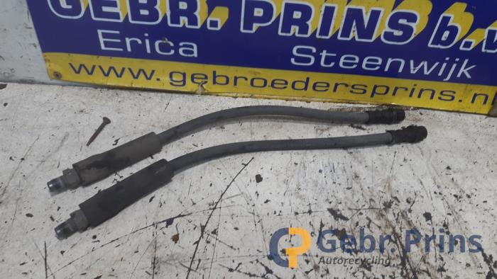 Gebruikte Remslang achter Mercedes Vito (639.6) 2.2 116 CDI 16V Euro 5 Prijs € 20,00 Margeregeling aangeboden door Autorec. Gebr. Prins b.v.