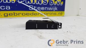 Gebruikte PDC Schakelaar Volkswagen Golf VII (AUA) 1.2 TSI 16V Prijs € 10,00 Margeregeling aangeboden door Autorec. Gebr. Prins b.v.