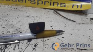 Gebruikte Gevarenlicht Schakelaar Ford Transit Custom 2.0 TDCi 16V Eco Blue 130 Prijs € 18,15 Inclusief btw aangeboden door Autorec. Gebr. Prins b.v.
