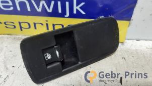 Gebruikte Ruit schakelaar elektrisch Alfa Romeo MiTo (955) 1.3 JTDm 16V Eco Prijs € 10,00 Margeregeling aangeboden door Autorec. Gebr. Prins b.v.