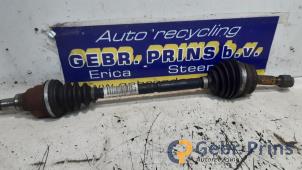 Gebruikte Steekas links-voor Peugeot 208 I (CA/CC/CK/CL) 1.2 Vti 12V PureTech 82 Prijs € 40,00 Margeregeling aangeboden door Autorec. Gebr. Prins b.v.