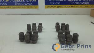 Gebruikte Wielmoer Mazda 3 (BK12) 1.6i 16V Prijs € 25,00 Margeregeling aangeboden door Autorec. Gebr. Prins b.v.