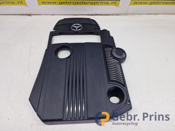 Gebruikte Afdekplaat motor Mercedes E (C207) E-200 CGI 16V BlueEfficiency Prijs € 40,00 Margeregeling aangeboden door Autorec. Gebr. Prins b.v.