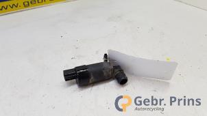 Gebruikte Ruitensproeierpomp voor Ford Transit Custom 2.0 TDCi 16V Eco Blue 105 Prijs € 12,10 Inclusief btw aangeboden door Autorec. Gebr. Prins b.v.
