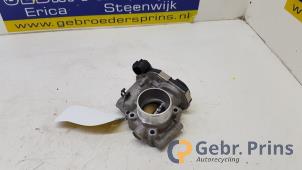 Gebruikte Gasklephuis Opel Adam 1.4 16V Prijs € 40,00 Margeregeling aangeboden door Autorec. Gebr. Prins b.v.