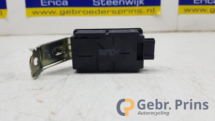 Gebruikte Bandenspanning module Suzuki Swift (ZC/ZD) 1.2 Dual Jet 16V Smart Hybrid Prijs € 40,00 Margeregeling aangeboden door Autorec. Gebr. Prins b.v.