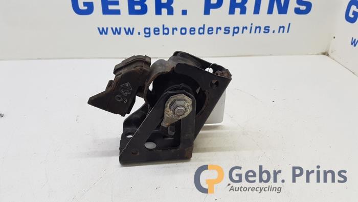 Gebruikte Motorrubber Lexus CT 200h 1.8 16V Prijs € 25,00 Margeregeling aangeboden door Autorec. Gebr. Prins b.v.