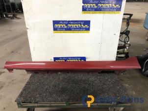 Gebruikte Sideskirt links BMW 2 serie Gran Tourer (F46) 218i 1.5 TwinPower Turbo 12V Prijs € 50,00 Margeregeling aangeboden door Autorec. Gebr. Prins b.v.