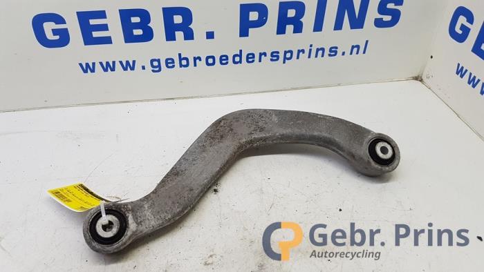 Draagarm boven links-achter van een Audi A4 Avant (B8) 1.8 TFSI 16V 2012