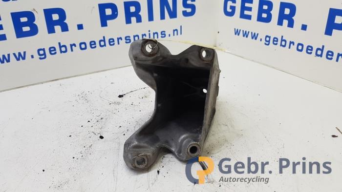 Gebruikte Motorsteun Audi A4 Avant (B8) 1.8 TFSI 16V Prijs € 30,00 Margeregeling aangeboden door Autorec. Gebr. Prins b.v.