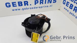 Gebruikte Kachel Ventilatiemotor Mercedes CLA (117.3) 2.2 CLA-220 CDI, 220 d 16V Prijs € 50,00 Margeregeling aangeboden door Autorec. Gebr. Prins b.v.