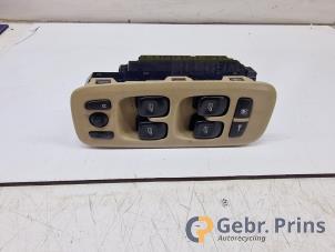 Gebruikte Schakelaar Elektrisch Raam Volvo S60 I (RS/HV) 2.4 D5 20V Prijs € 50,00 Margeregeling aangeboden door Autorec. Gebr. Prins b.v.