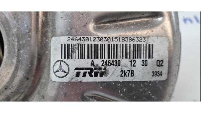 Rembol van een Mercedes-Benz CLA (117.3) 2.2 CLA-220 CDI, d 16V 2015