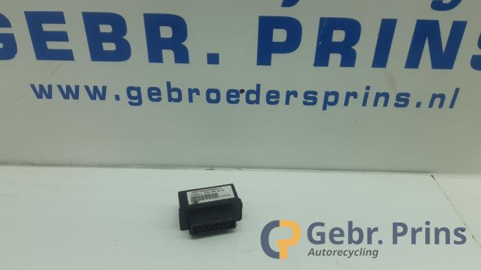 Gebruikte Module Centrale Deurvergrendeling Citroen Jumper (U9) 2.2 HDi 120 Prijs € 25,00 Margeregeling aangeboden door Autorec. Gebr. Prins b.v.