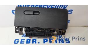 Gebruikte Dashboardkastje Mini Clubman (F54) 2.0 Cooper S 16V Prijs € 40,00 Margeregeling aangeboden door Autorec. Gebr. Prins b.v.