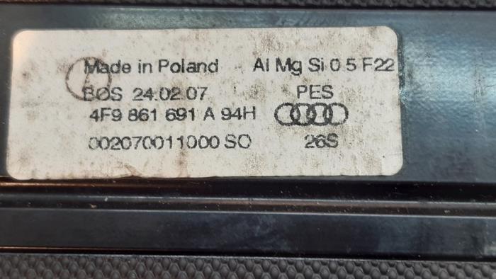 Rolgordijn achter van een Audi A6 Avant (C6) 2.7 TDI V6 24V 2007