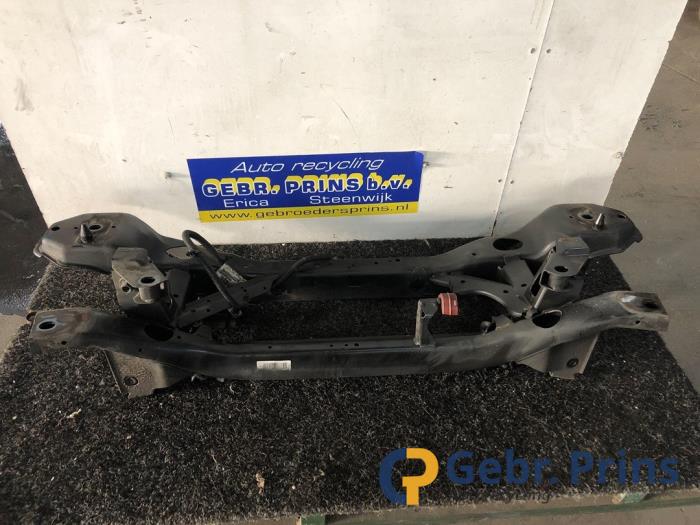 Gebruikte Subframe Volvo V40 (MV) 1.5 T3 16V Geartronic Prijs € 150,00 Margeregeling aangeboden door Autorec. Gebr. Prins b.v.
