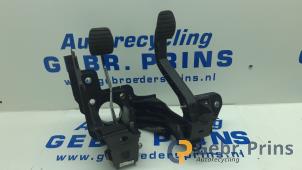 Gebruikte Pedalen Set Renault Master III (EV/HV/UV/VA/VB/VD/VF/VG/VJ) 2.3 dCi 165 16V RWD Prijs € 50,00 Margeregeling aangeboden door Autorec. Gebr. Prins b.v.
