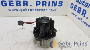 Gebruikte Chaufage Ventilatiemotor Audi A4 Avant (B8) 2.0 TDI 16V Prijs € 35,00 Margeregeling aangeboden door Autorec. Gebr. Prins b.v.