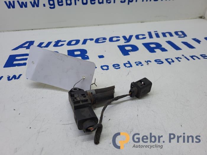 Gebruikte Brandstofdruk sensor Volkswagen Transporter T5 1.9 TDi Prijs € 12,10 Inclusief btw aangeboden door Autorec. Gebr. Prins b.v.