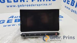 Gebruikte Display Multi Media regelunit Citroen C4 Cactus (0B/0P) 1.2 PureTech 110 12V Prijs € 250,00 Margeregeling aangeboden door Autorec. Gebr. Prins b.v.