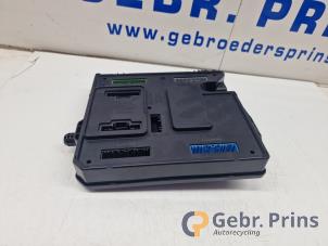 Gebruikte Computer Diversen Renault Scénic III (JZ) 1.5 dCi 105 Prijs € 30,00 Margeregeling aangeboden door Autorec. Gebr. Prins b.v.