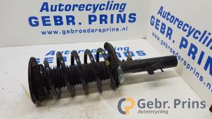 Gebruikte Mac Phersonpoot links-voor Volvo V70 (BW) 2.4 D5 20V AWD Prijs € 50,00 Margeregeling aangeboden door Autorec. Gebr. Prins b.v.