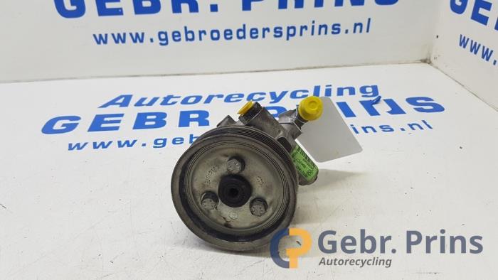 Gebruikte Pomp Servo Peugeot Bipper (AA) 1.3 BlueHDi 80 16V Prijs € 50,00 Margeregeling aangeboden door Autorec. Gebr. Prins b.v.