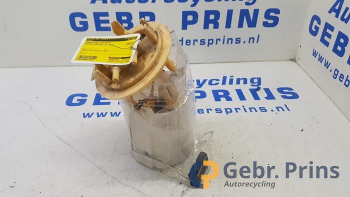 Gebruikte Tank element Pomp Mercedes Sprinter 3,5t (906.73) 319 CDI, BlueTEC V6 24V Prijs € 72,60 Inclusief btw aangeboden door Autorec. Gebr. Prins b.v.