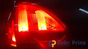 Gebruikte Achterlicht links Peugeot 2008 (CU) 1.6 VTI 16V Prijs € 40,00 Margeregeling aangeboden door Autorec. Gebr. Prins b.v.