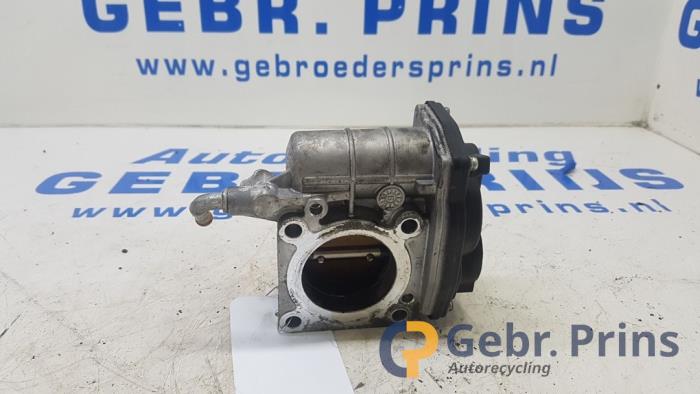 Gasklephuis van een Dacia Lodgy (JS/SD0J) 1.6 Sce 100 16V 2017