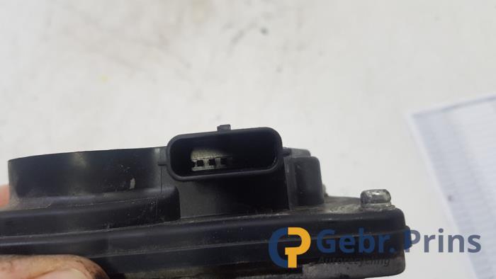 Gasklephuis van een Dacia Lodgy (JS/SD0J) 1.6 Sce 100 16V 2017