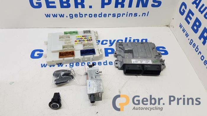 Gebruikte Kontaktslot + computer Ford Kuga II (DM2) 1.5 EcoBoost 16V 150 Prijs € 350,00 Margeregeling aangeboden door Autorec. Gebr. Prins b.v.