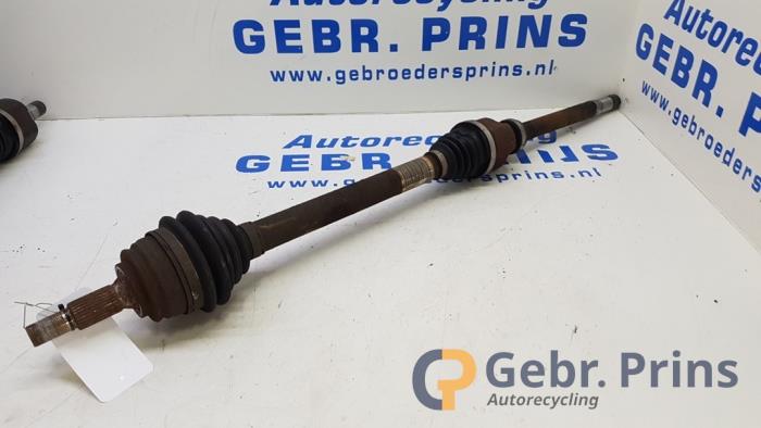 Gebruikte Steekas rechts-voor Citroen C4 Picasso (3D/3E) 1.6 e-HDi 115 Prijs € 60,00 Margeregeling aangeboden door Autorec. Gebr. Prins b.v.