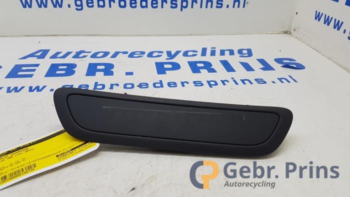 Gebruikte Display Interieur Volvo V60 I (FW/GW) 2.0 D4 16V Prijs € 100,00 Margeregeling aangeboden door Autorec. Gebr. Prins b.v.