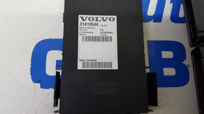 Kontaktslot + computer van een Volvo V60 I (FW/GW) 2.0 D4 16V 2017