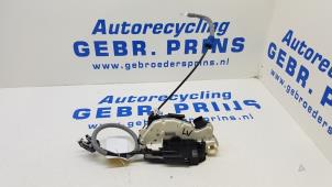 Gebruikte Portierslot Mechaniek 4Deurs links-voor Volkswagen Up! (121) 1.0 12V 60 Prijs € 20,00 Margeregeling aangeboden door Autorec. Gebr. Prins b.v.