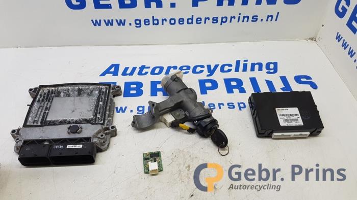 Gebruikte Kontaktslot + computer Hyundai Accent 1.4i 16V Prijs € 100,00 Margeregeling aangeboden door Autorec. Gebr. Prins b.v.