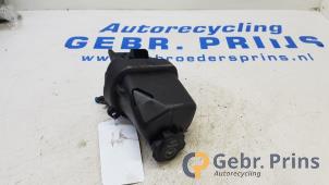 Gebruikte Servo Oliereservoir Opel Insignia 2.0 CDTI 16V 160 Ecotec Prijs € 15,00 Margeregeling aangeboden door Autorec. Gebr. Prins b.v.