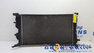 Gebruikte Radiateur Renault Grand Scénic III (JZ) 1.4 16V TCe 130 Prijs € 50,00 Margeregeling aangeboden door Autorec. Gebr. Prins b.v.