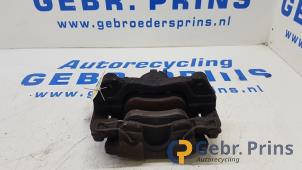 Gebruikte Remklauw (Tang) rechts-voor Renault Grand Scénic III (JZ) 1.4 16V TCe 130 Prijs € 35,00 Margeregeling aangeboden door Autorec. Gebr. Prins b.v.