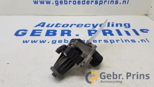 Gebruikte EGR Pomp Renault Megane III Grandtour (KZ) 1.5 dCi 110 Prijs € 40,00 Margeregeling aangeboden door Autorec. Gebr. Prins b.v.