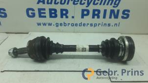 Gebruikte Steekas links-voor Alfa Romeo GT (937) 2.0 JTS 16V Prijs € 40,00 Margeregeling aangeboden door Autorec. Gebr. Prins b.v.