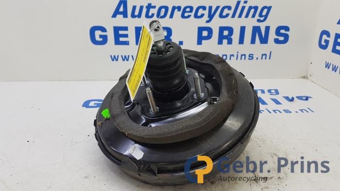 Gebruikte Rembekrachtiger Peugeot Partner (GC/GF/GG/GJ/GK) 1.6 BlueHDi 100 Prijs € 48,40 Inclusief btw aangeboden door Autorec. Gebr. Prins b.v.