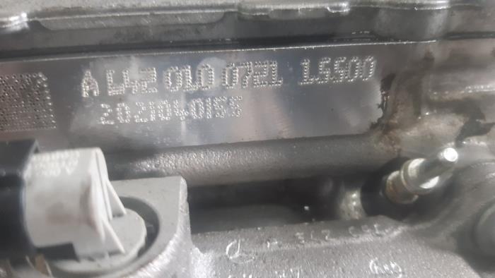 Cilinderkop van een Mercedes-Benz Sprinter 3,5t (906.73) 319 CDI V6 24V 2021